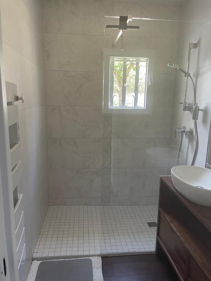 Pignan Les Terrasses Des Gardies B&B 외부 사진